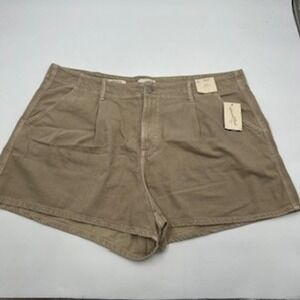 Universal Thread Tan High Rise Pleated Shorts Womens Plus Size 22 New With Tags